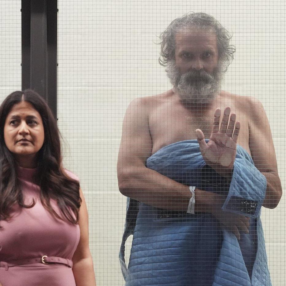 Jennifer Aniston's alleged stalker appears in court shirtless and a judge orders a mental evaluation